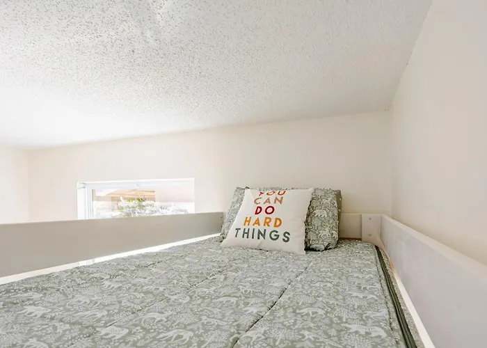 Apartment Steps To | Laid‑back Small-town Coastal Feel Clearwater Beach