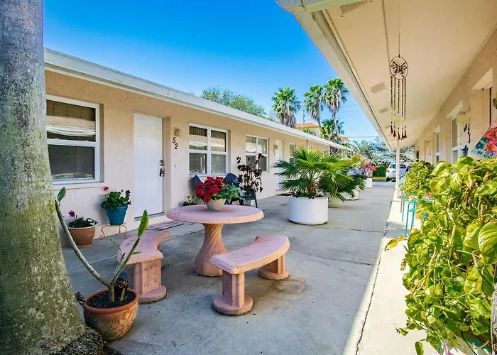 Apartment Steps To | Laid‑back Small-town Coastal Feel *