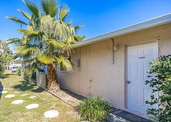 Steps To | Laid‑back Small-town Coastal Feel * Clearwater Beach
